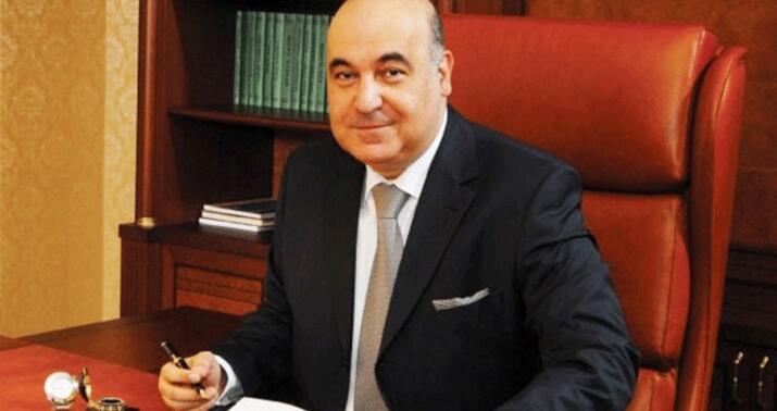 Çingiz Abdullayev AYB-də ev bölgüsü haqda: