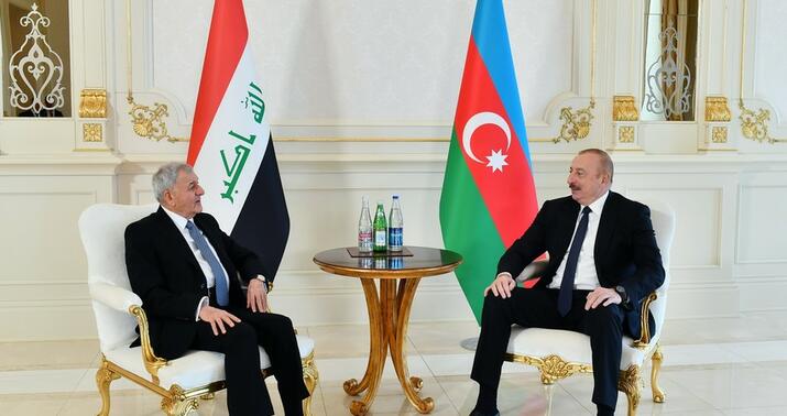 Prezidentlərin təkbətək görüşü oldu -