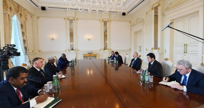 Prezident İƏT-in Baş katibini qəbul etdi -