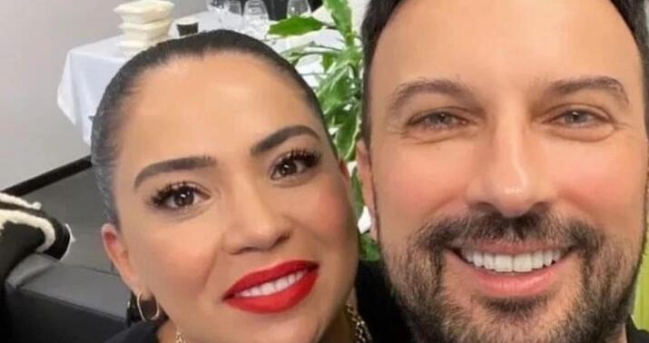 Tarkan Bakıda konsertinə həyat yoldaşı ilə gəlib -