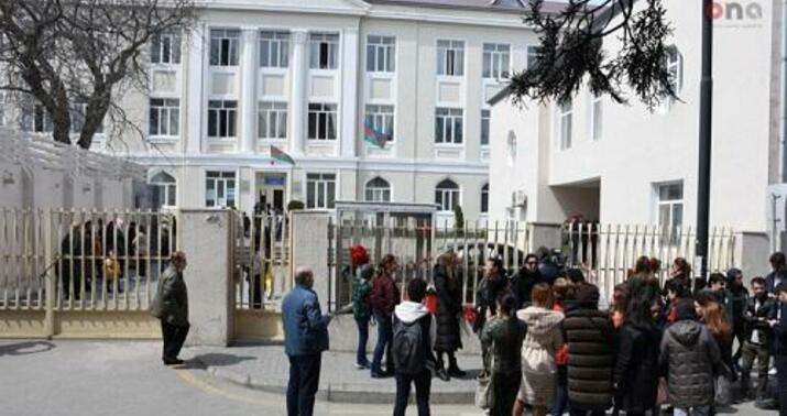 Bakıda qızılcaya görə heç bir məktəb bağlanmayıb -
