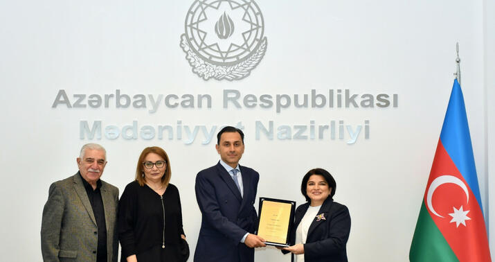 Pyes müsabiqəsi qaliblərinə mükafatları təqdim edildi