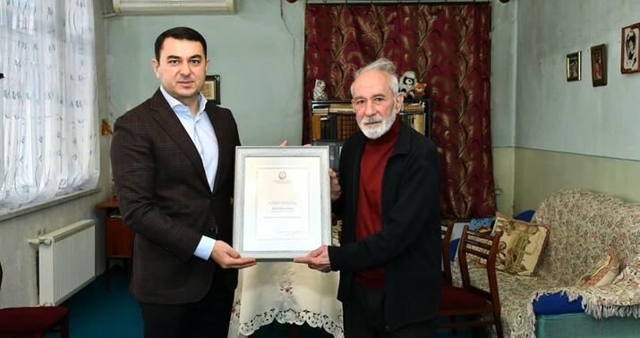 Mədəniyyət naziri tanınmış kinorejissorun evində -