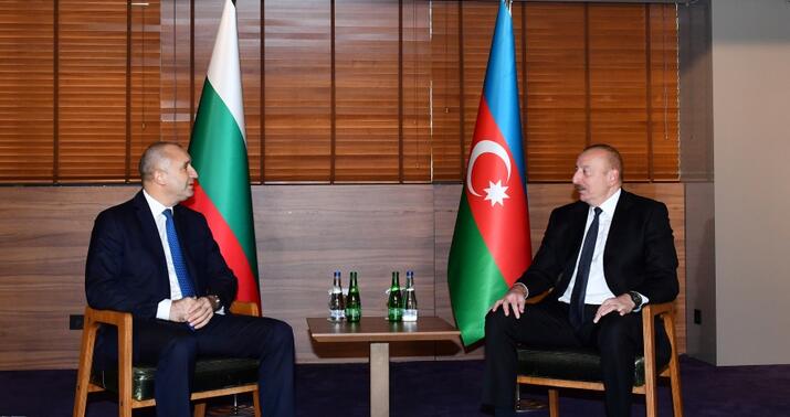 İlham Əliyevin Rumen Radev ilə təkbətək görüşü oldu -