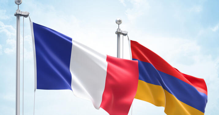 Parisdə hərbi müzakirə: