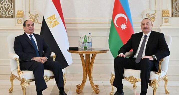 İlham Əliyev Sisini təbrik etdi