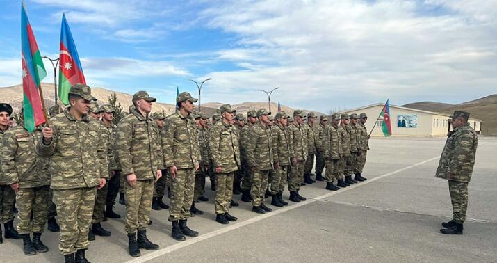 Xidmət müddəti başa çatmış hərbi qulluqçular tərxis olunur