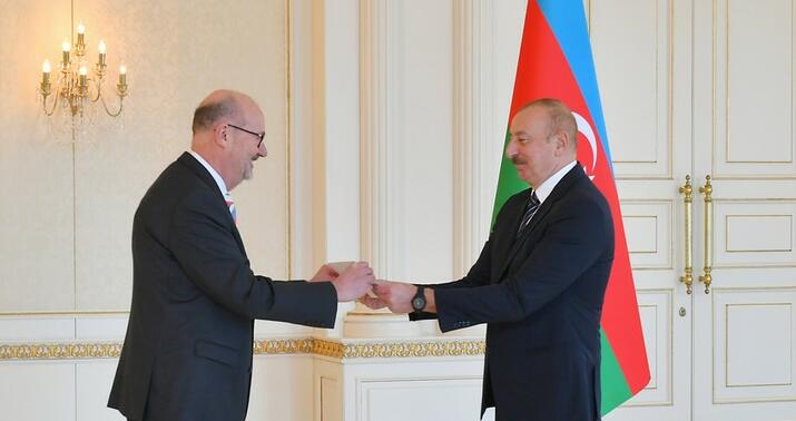 Prezident yeni səfirlərin etimadnamələrini qəbul etdi -