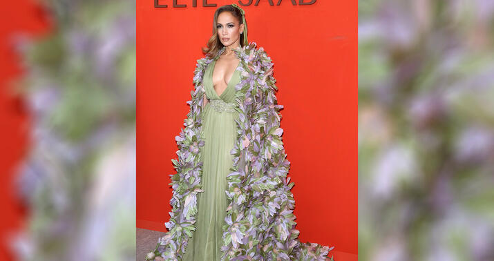 Lopezin qeyri-adi geyimi -