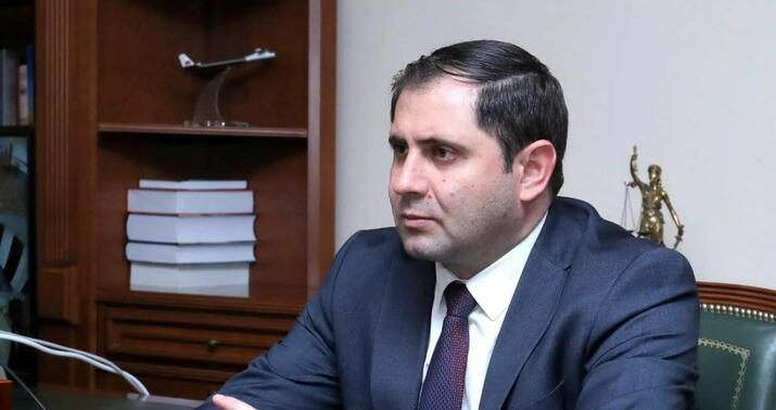 Ermənistan müdafiə nazirindən sərhəd açıqlaması: