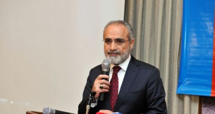 Topçunun Əliyevə təbriki: