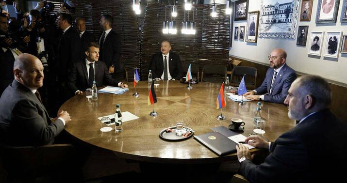 Qərbdən kəskin dönüş: