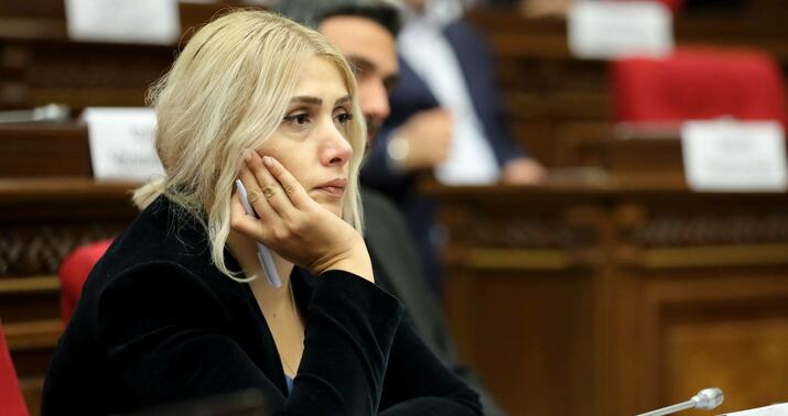 “Kütləvi şəkildə Ermənistandan imtina edirlər” -