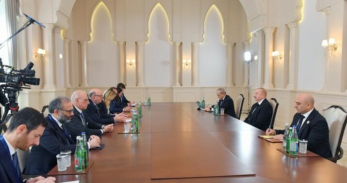 Prezident italiyalı naziri qəbul etdi -