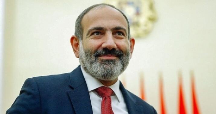 Paşinyana alma atan şəxs həbsdən buraxıldı