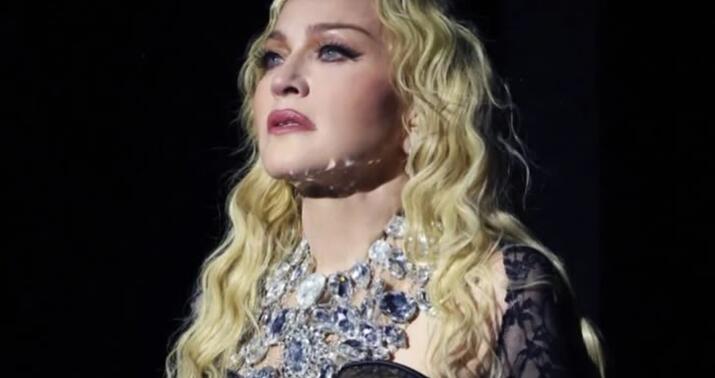 Madonnadan əlil pərəstişkarına sərt reaksiya...