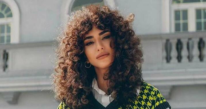 Efirdə Mehin Hümbətova ilə aparıcının qalmaqalı -