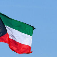 Küveyt hakimiyyəti sakinləri 8 aprel gecəsi evdə qalmağa çağırıb