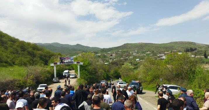 Sərhəddə təzyiq qalxır –