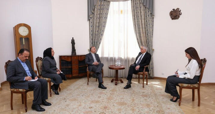 Paşinyanın müavini İran səfiri ilə delimitasiyanı müzakirə etdi