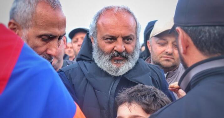 Paşinyandan araqarışdıran keşişlə bağlı qərar: