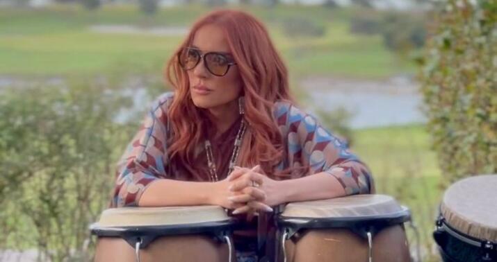 Tünzalə Ağayeva "Gözlərim"i oxudu-