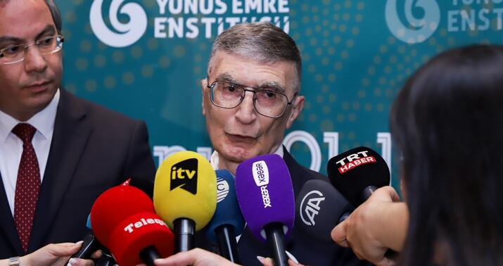 Əziz Səncər Bakıda: