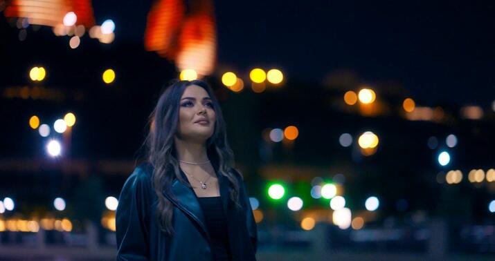 İlk dəfə efirə çıxan müğənni: "İsveçdə tanınmışam, indi də..." -