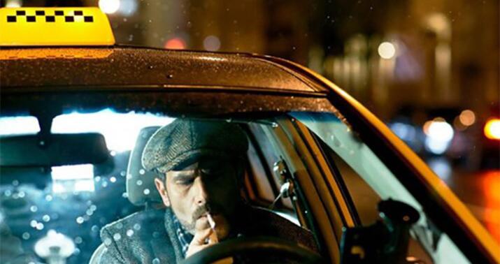 Gözəllik salonu işlədən qadın taksi sürücüsünü döydü –