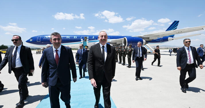 İlham Əliyev Türkiyəyə getdi -