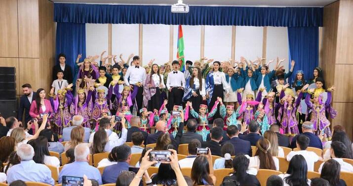 Füzulidə məktəblilərin yaradıcılıq festivalı keçirildi -