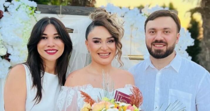 AzTV-nin aparıcısı tanınmış meyxanaçı ilə ailə qurdu -
