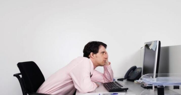 Oturaq işdə çalışanların nəzərinə -