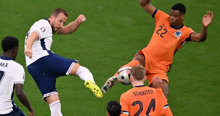 Niderland-İngiltərə oyununda penalti qalmaqalı: