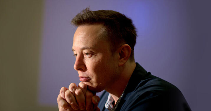 Mask Trampı yalan danışmaqda ittiham etdi