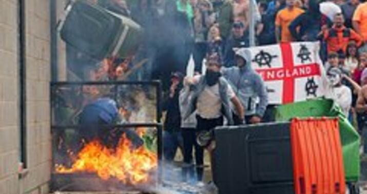 Rusiya İngiltərədə aksiyaçılara qarşı rəftarı pislədi