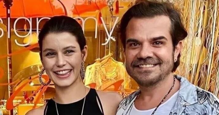 Beren Saat həyat yoldaşıyla Bodrumda belə görüntüləndi -