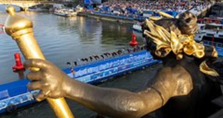 İsveçli üzgüçü Sena çayında üzməkdən imtina etdi