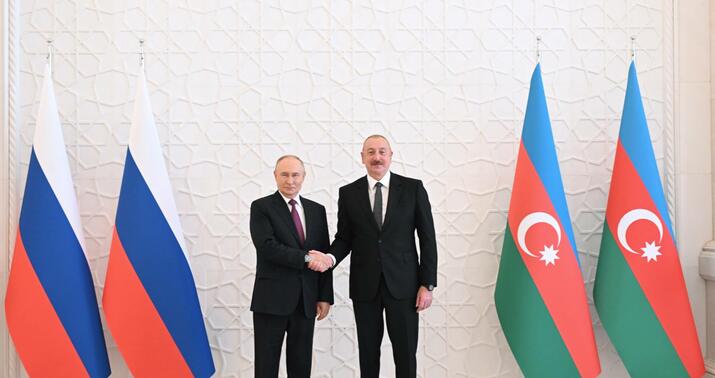 Vladimir Putin İlham Əliyevi doğum günü münasibəti ilə təbrik etdi