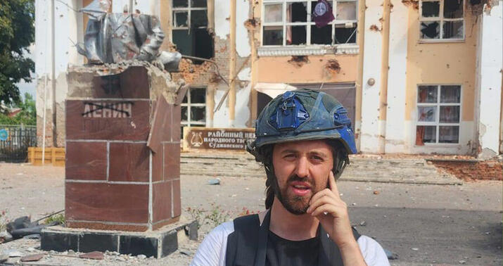 Daha bir jurnalist ölkəyə icazəsiz daxil oldu