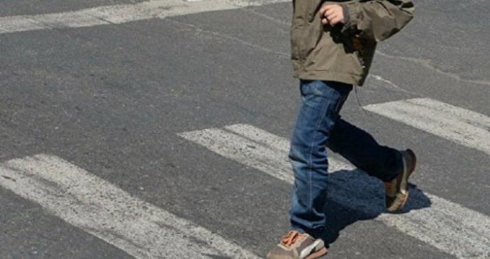 Şəmkirdə 10 yaşlı uşağı avtomobil vurdu