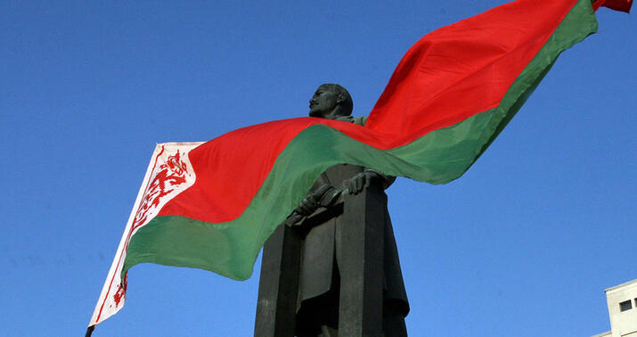 Belarusda keçirilən aksiyalar tarix dərsliyinə salınır