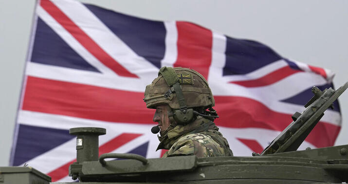 Britaniya Ukrayna hərbçilərinin təlimini uzatmaq qərarına gəldi