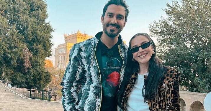 Özge Gürel Bakıya gəldi-