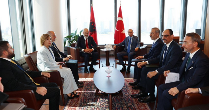 Ərdoğan Edi Rama ilə görüşdü