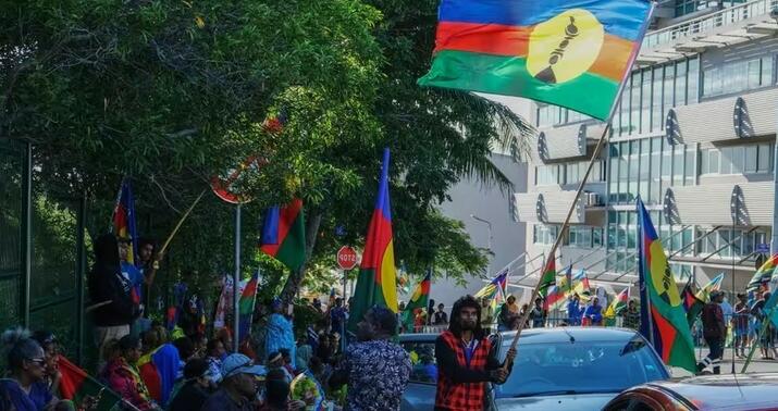 Yeni Kaledoniya Fransanın vəhşiliklərinə etiraz olaraq məhkəmə müraciəti yaydı