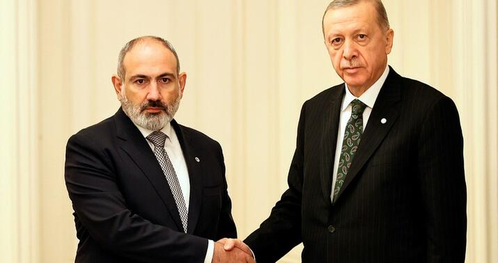 Ərdoğan Paşinyanla görüşdü