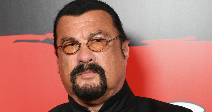 Stiven Siqal Rusiya ordusunda könüllü ola biləcəyini dedi