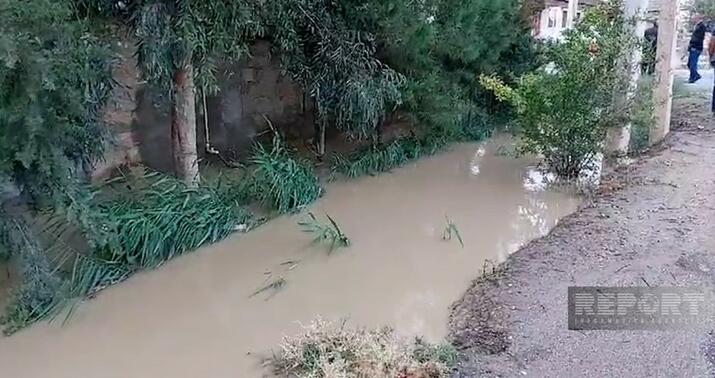 Hacıqabulda 300-dən çox evi su basdı