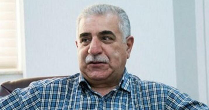 Dayısına "ata" deməli olan məşhur dramaturq: